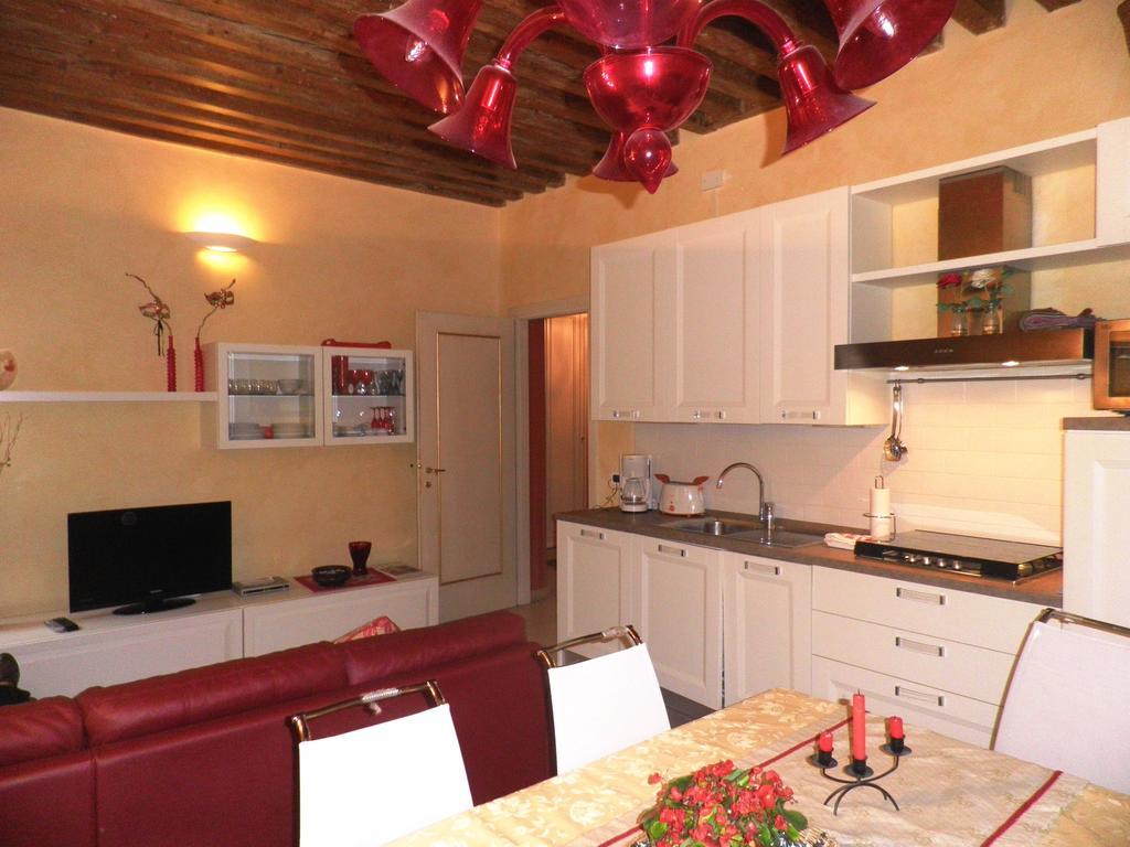 Ca' Delle Maschere Venice Room photo