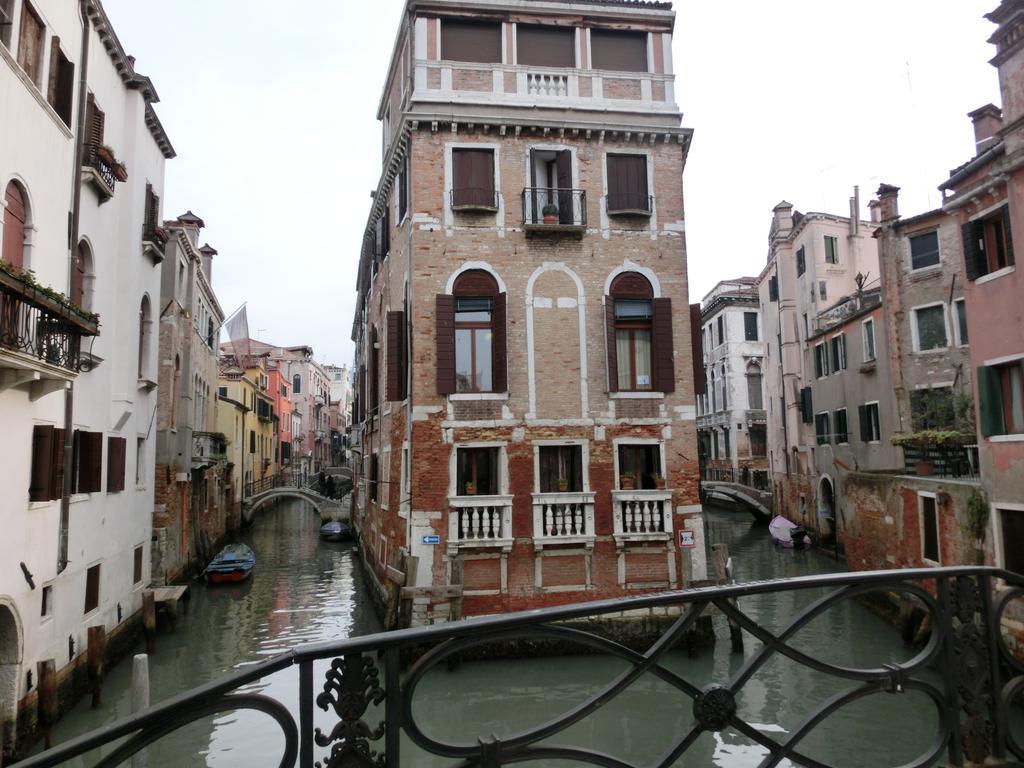 Ca' Delle Maschere Venice Exterior photo